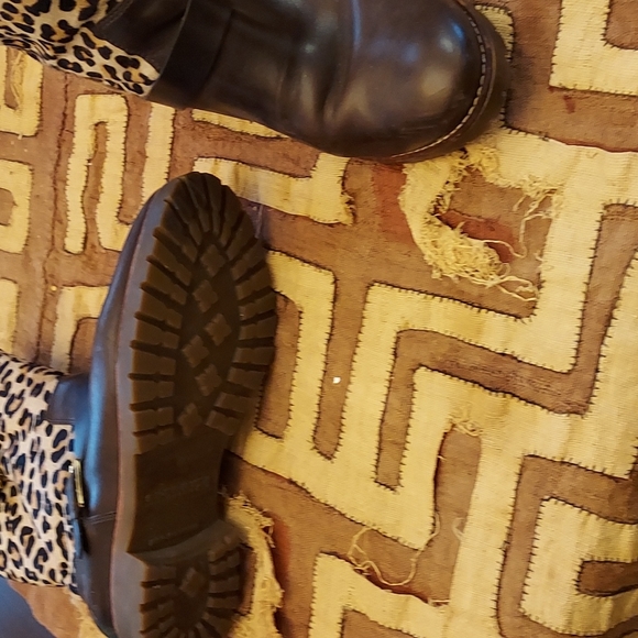 Ankle boots - Picture 2 of 4